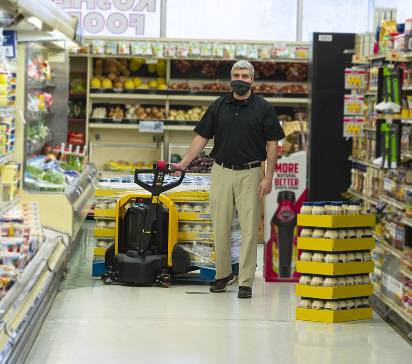Lift-Rite Edge, Lithium-ion pallet truck, yellow, retail aisle